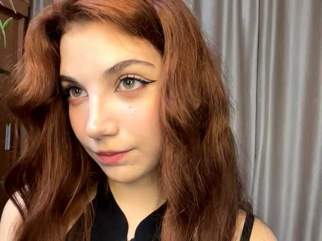 MyrleLinnan live cam on BongaCams