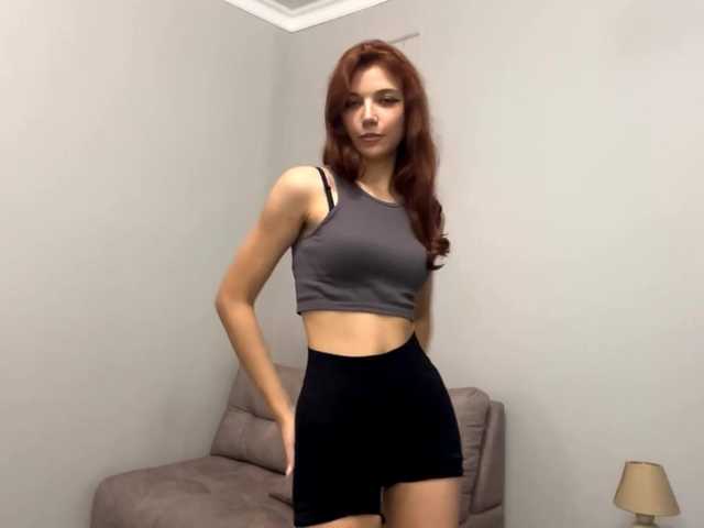 MyrleLinnan live cam on BongaCams