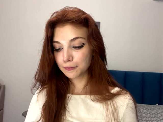 MyrleLinnan live cam on BongaCams