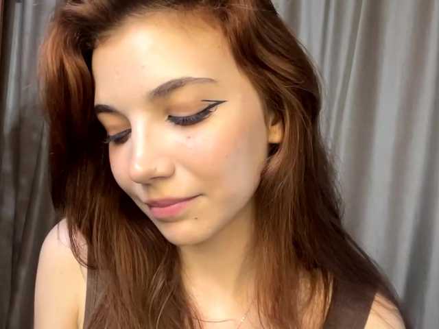 MyrleLinnan live cam on BongaCams