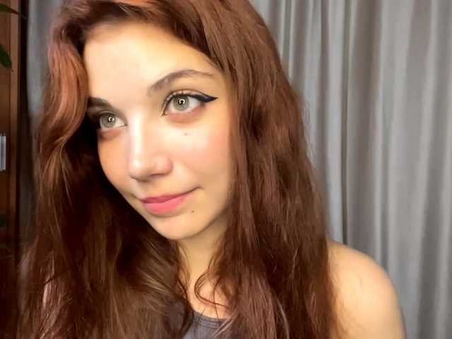 MyrleLinnan live cam on BongaCams