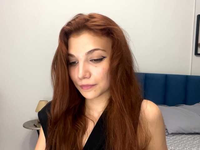 MyrleLinnan live cam on BongaCams