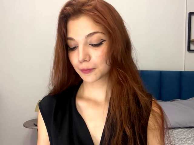 MyrleLinnan live cam on BongaCams