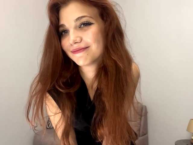 MyrleLinnan live cam on BongaCams