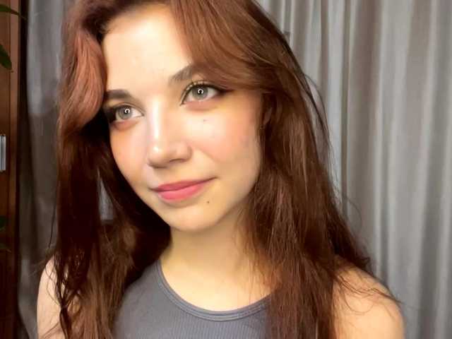 MyrleLinnan live cam on BongaCams