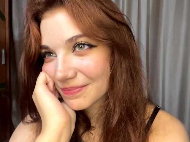 MyrleLinnan live cam on BongaCams