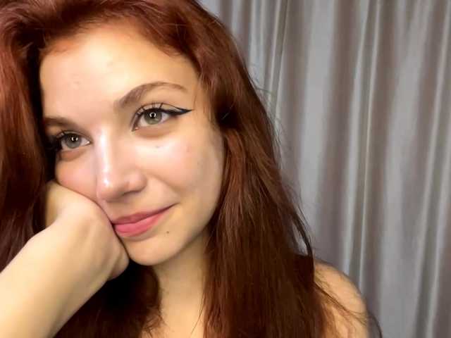 MyrleLinnan live cam on BongaCams