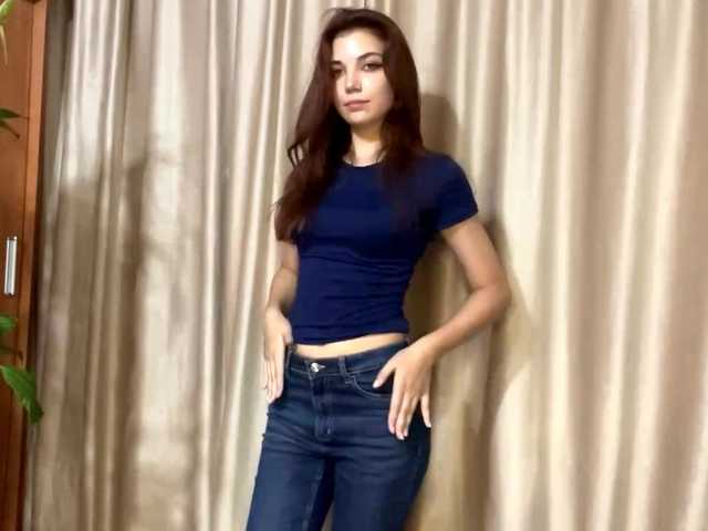 MyrleLinnan live cam on BongaCams