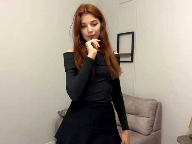 MyrleLinnan live cam on BongaCams