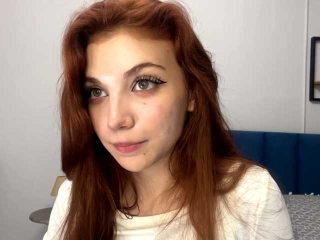 MyrleLinnan live cam on BongaCams