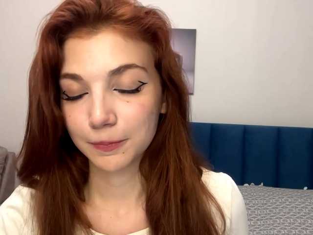 MyrleLinnan live cam on BongaCams