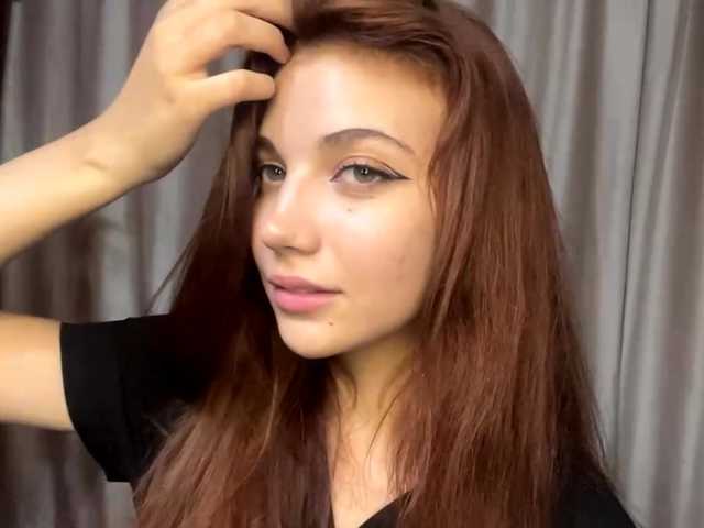 MyrleLinnan live cam on BongaCams