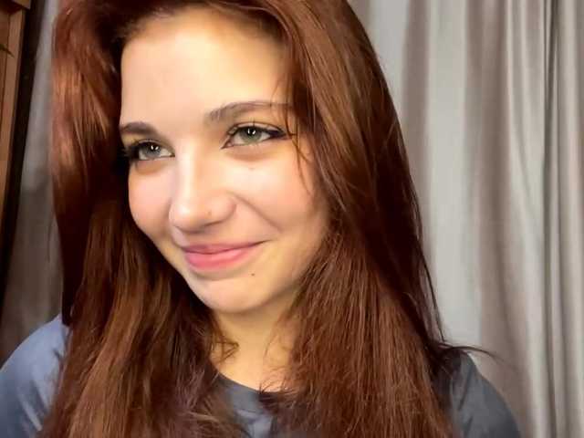MyrleLinnan live cam on BongaCams