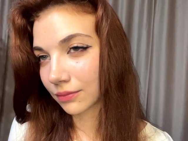 MyrleLinnan live cam on BongaCams