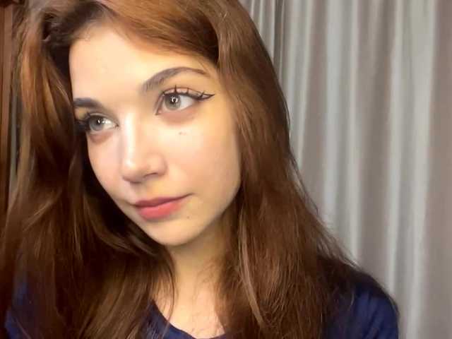 le modèle MyrleLinnan est en webcam porno dans un show sur le site bongacams, il possède les tags suivants: White/Caucasian,Redhead,Trimmed