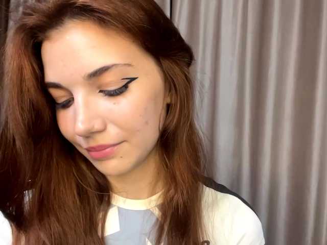 MyrleLinnan live webcam show