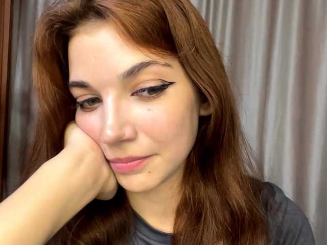 MyrleLinnan live cam on BongaCams