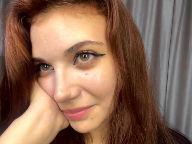 MyrleLinnan live cam on BongaCams
