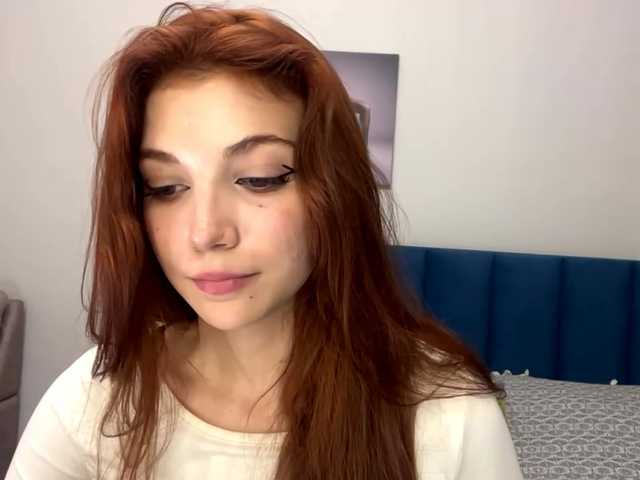 MyrleLinnan live cam on BongaCams