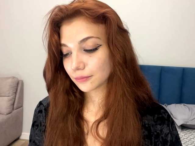 MyrleLinnan live cam on BongaCams