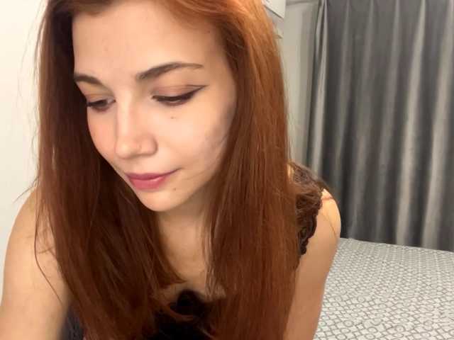 MyrleLinnan live cam on BongaCams