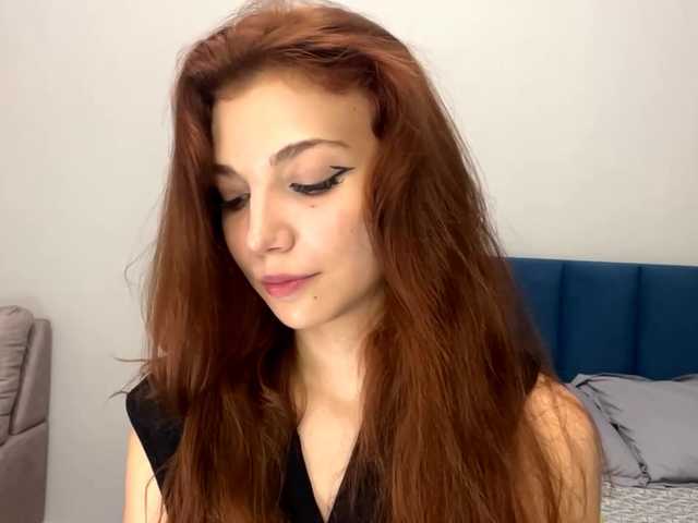 MyrleLinnan live cam on BongaCams