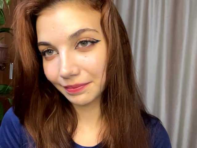 MyrleLinnan live cam on BongaCams