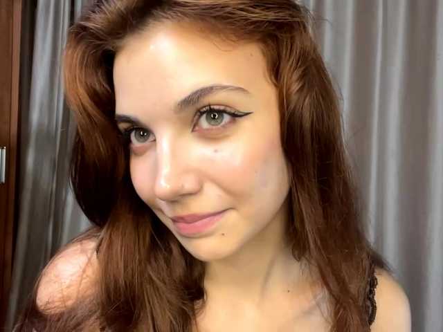 MyrleLinnan live cam on BongaCams