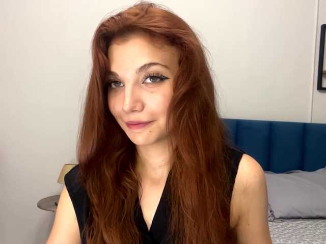 MyrleLinnan live cam on BongaCams