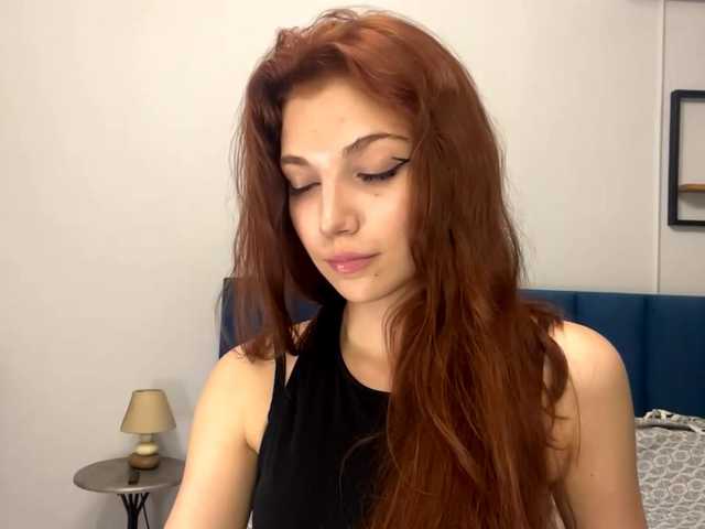 MyrleLinnan live cam on BongaCams