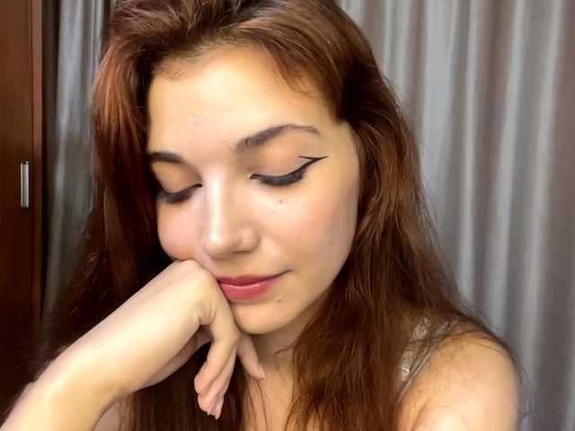 MyrleLinnan live cam on BongaCams