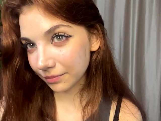 MyrleLinnan live cam on BongaCams