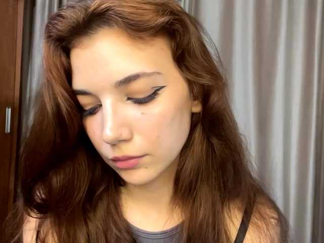 MyrleLinnan live cam on BongaCams