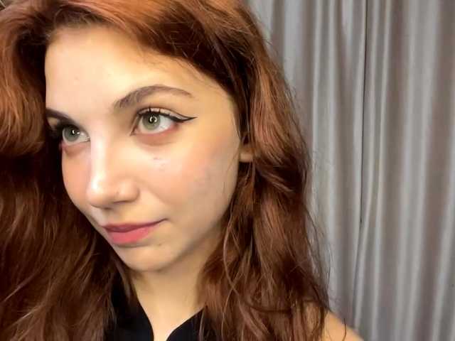 MyrleLinnan live cam on BongaCams