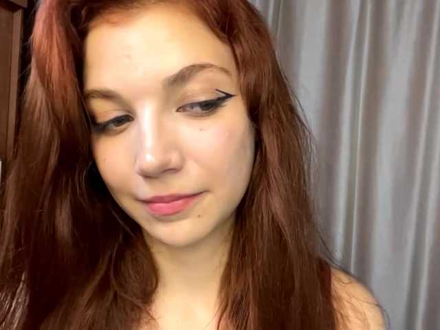 MyrleLinnan live cam on BongaCams