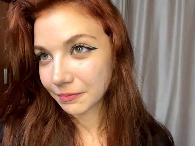 MyrleLinnan live cam on BongaCams