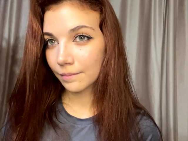 MyrleLinnan live cam on BongaCams