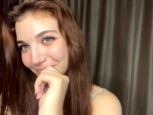 MyrleLinnan live cam on BongaCams