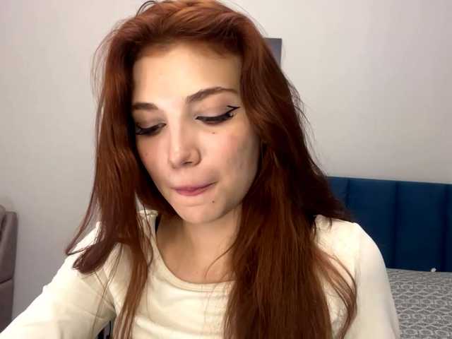 MyrleLinnan live cam on BongaCams