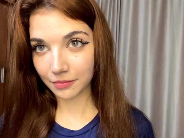 MyrleLinnan live cam on BongaCams