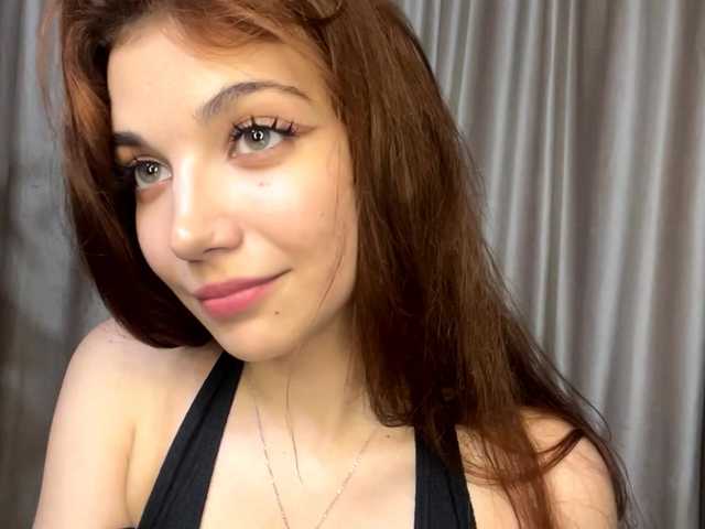 MyrleLinnan live cam on BongaCams
