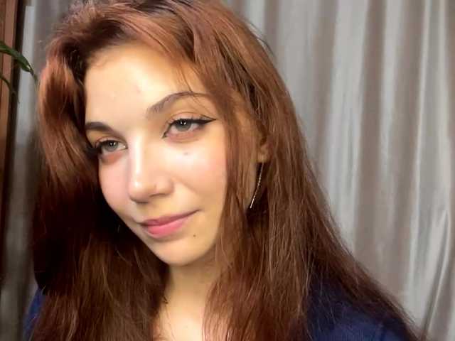 MyrleLinnan live cam on BongaCams