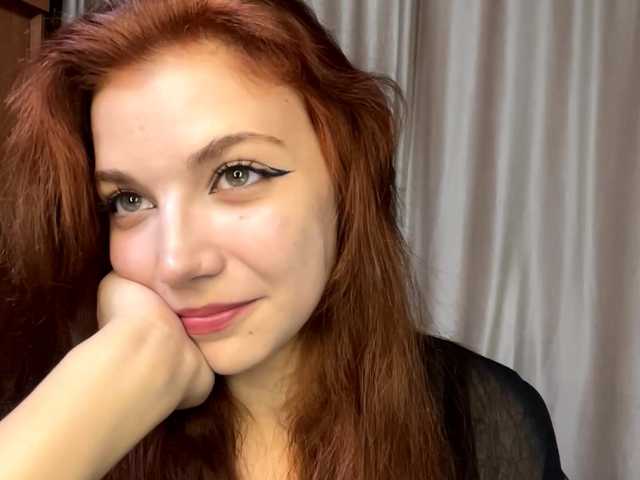 MyrleLinnan live cam on BongaCams