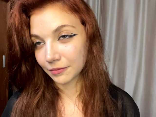 MyrleLinnan live cam on BongaCams