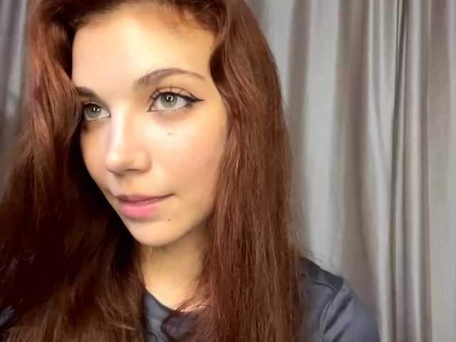 MyrleLinnan live cam on BongaCams