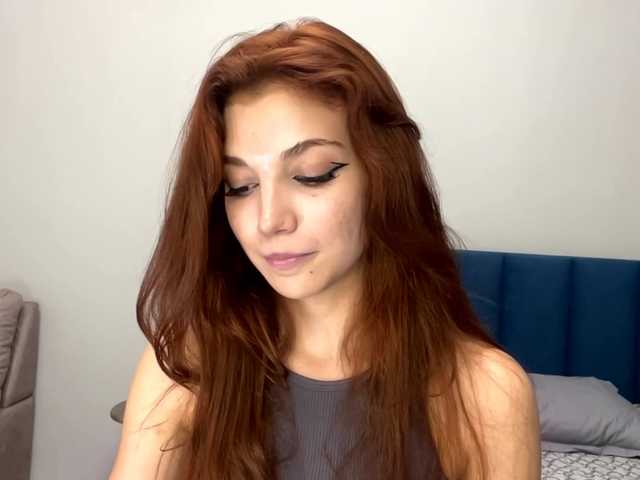 MyrleLinnan live cam on BongaCams