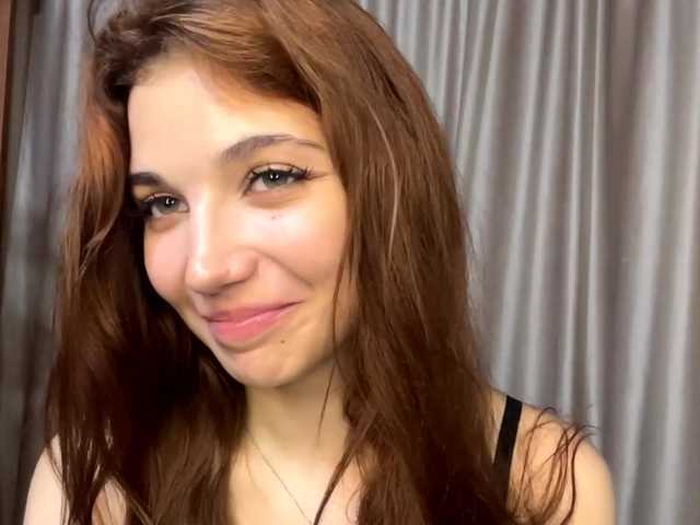 MyrleLinnan live cam on BongaCams