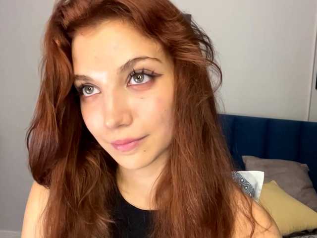 MyrleLinnan live cam on BongaCams