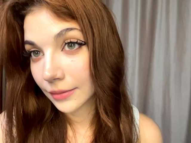 MyrleLinnan live cam on BongaCams