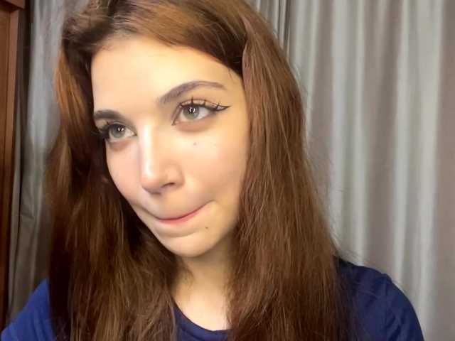 MyrleLinnan live cam on BongaCams